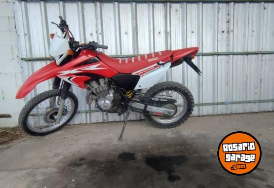 Motos - Honda Tornado 250 2018 Nafta 40000Km - En Venta