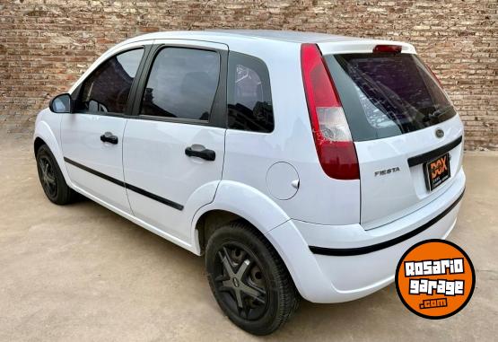 Autos - Ford Fiesta Ambiente 1 6 2004 Nafta - En Venta