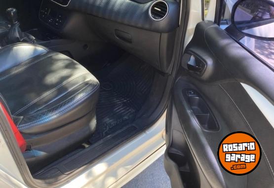 Autos - Fiat Punto sporting 2013 Nafta 122000Km - En Venta