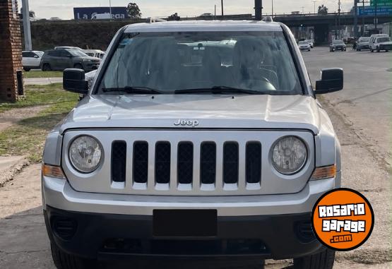 Camionetas - Chrysler Patriot 2012 Nafta 115000Km - En Venta