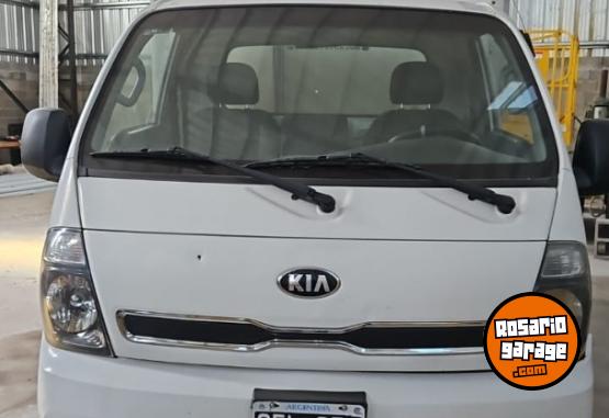Camiones y Gr�as - Kia K2500 2.5 Aa Caja Nacional - En Venta