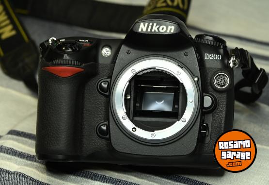 Electrónica - Nikon D200 + Nikon 18-135 DX - En Venta