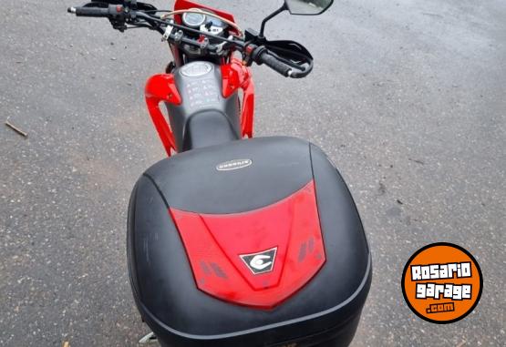 Motos - Zanella ZR 2020 Nafta 16100Km - En Venta