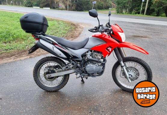 Motos - Zanella ZR 2020 Nafta 16100Km - En Venta
