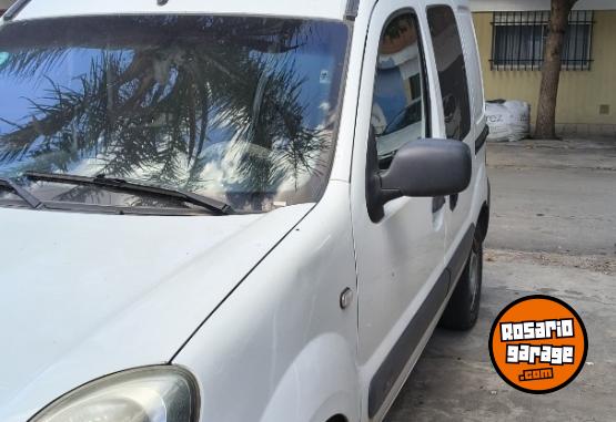 Utilitarios - Renault Kangoo 5a 2015 GNC 170000Km - En Venta