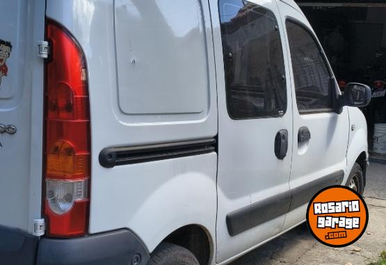 Utilitarios - Renault Kangoo 5a 2015 GNC 170000Km - En Venta