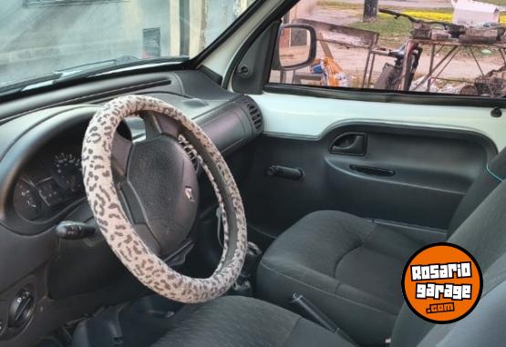 Utilitarios - Renault Kangoo 5a 2015 GNC 170000Km - En Venta