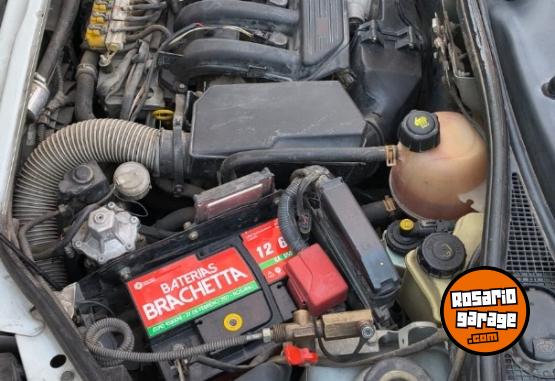 Utilitarios - Renault Kangoo 5a 2015 GNC 170000Km - En Venta