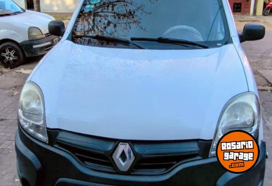 Utilitarios - Renault Kangoo 5a 2015 GNC 170000Km - En Venta