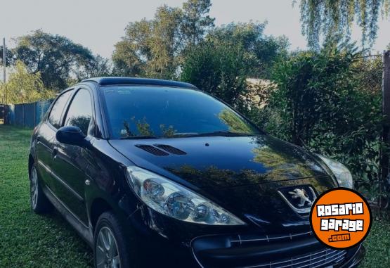 Autos - Peugeot 207 compact XT 2010 Nafta 73000Km - En Venta