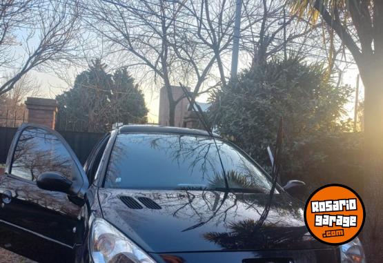 Autos - Peugeot 207 compact XT 2010 Nafta 73000Km - En Venta