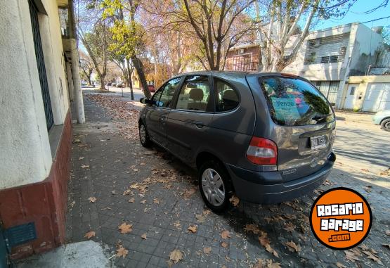 Autos - Renault Senic 2010 Nafta 195000Km - En Venta