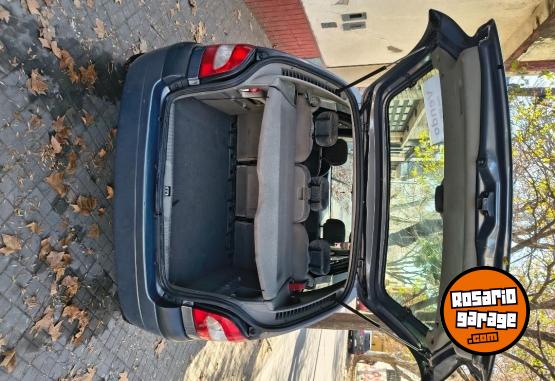 Autos - Renault Senic 2010 Nafta 195000Km - En Venta