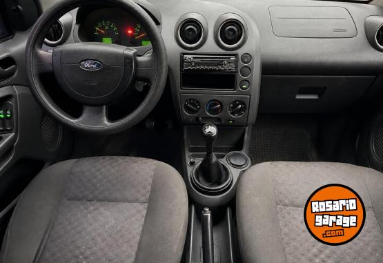 Autos - Ford Fiesta Ambiente 1.6 2004 Nafta - En Venta