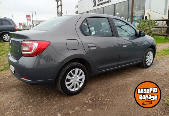 Autos - Renault Logan 2016 GNC 140000Km - En Venta