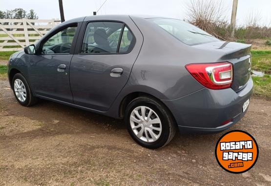 Autos - Renault Logan 2016 GNC 140000Km - En Venta