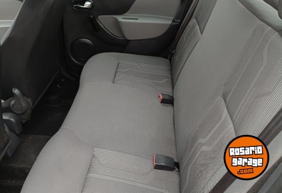 Autos - Renault Logan 2016 GNC 140000Km - En Venta