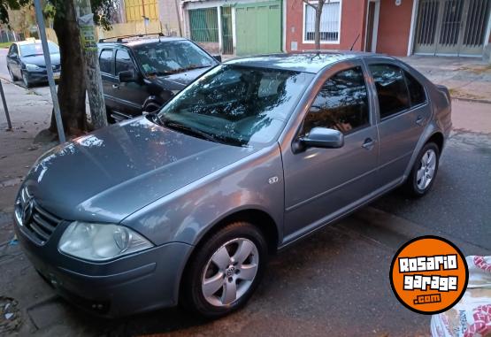 Autos - Volkswagen Bora 2009 Nafta 215000Km - En Venta