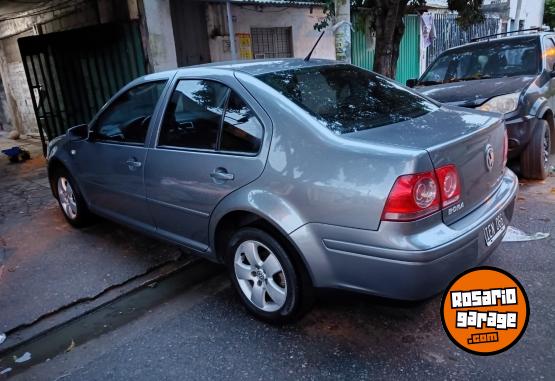 Autos - Volkswagen Bora 2009 Nafta 215000Km - En Venta