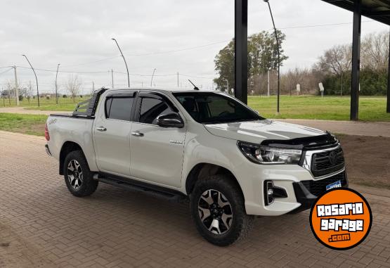 Camionetas - Toyota Hilux 2019 Diesel 120000Km - En Venta