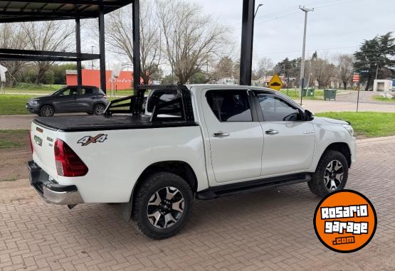 Camionetas - Toyota Hilux 2019 Diesel 120000Km - En Venta