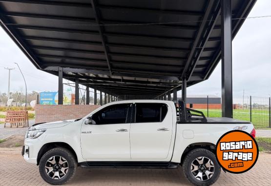 Camionetas - Toyota Hilux 2019 Diesel 120000Km - En Venta