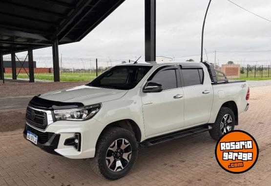 Camionetas - Toyota Hilux 2019 Diesel 120000Km - En Venta
