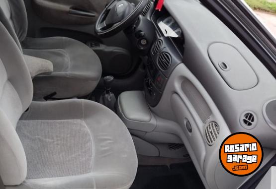 Autos - Renault SCENIC PRIVILEGE 2006 Diesel 198523Km - En Venta