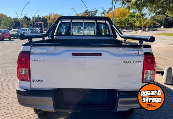 Camionetas - Toyota HILUX 2.4 SC DX 2026 Diesel 0Km - En Venta