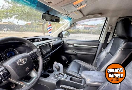 Camionetas - Toyota HILUX DC SRX 2.8 TDI 2016 Diesel - En Venta