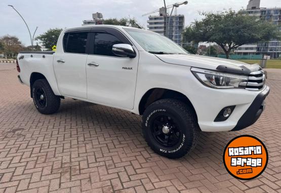 Camionetas - Toyota HILUX DC SRX 2.8 TDI 2016 Diesel - En Venta
