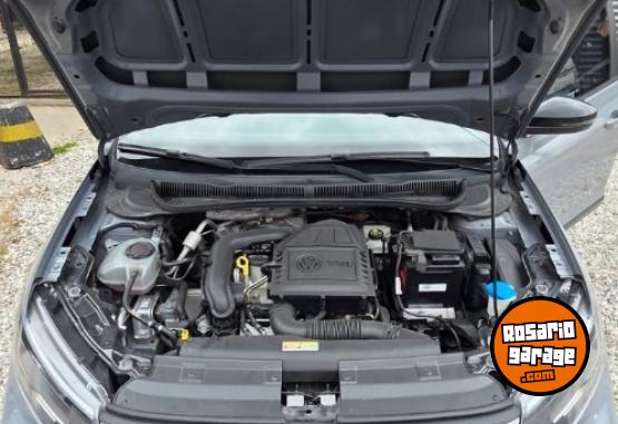 Autos - Volkswagen NIVUS HIGHLINE 2021 Nafta 110000Km - En Venta