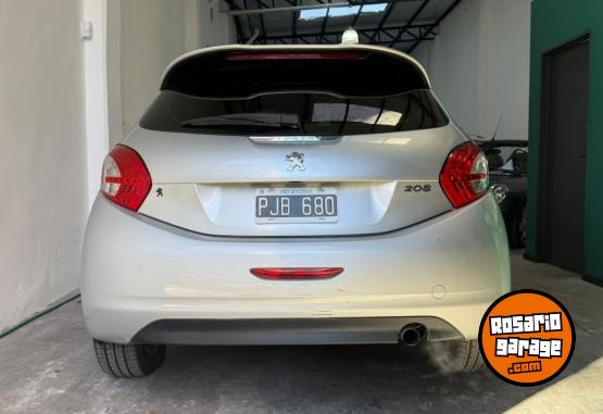 Autos - Peugeot 208 Allure 2015 Nafta 100000Km - En Venta