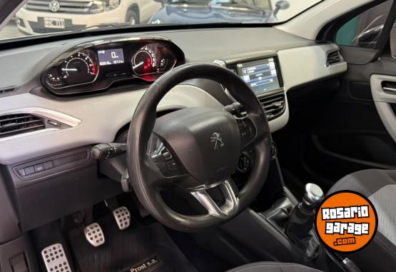 Autos - Peugeot 208 Allure 2015 Nafta 100000Km - En Venta