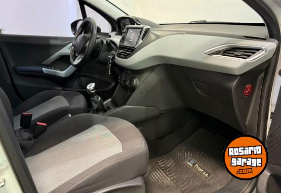 Autos - Peugeot 208 Allure 2015 Nafta 100000Km - En Venta
