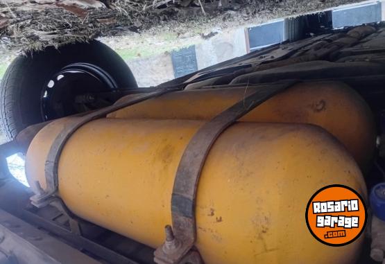 Utilitarios - Renault Kangoo 2017 GNC 188000Km - En Venta