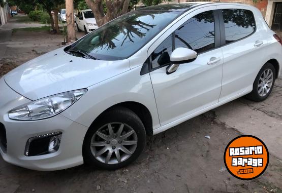 Autos - Peugeot 308 Allure navegador 2015 Diesel  - En Venta