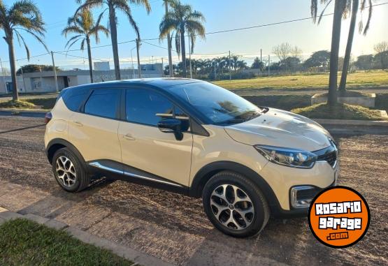 Autos - Renault Captur 2017 Nafta 110000Km - En Venta