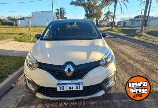 Autos - Renault Captur 2017 Nafta 110000Km - En Venta