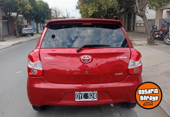 Autos - Toyota Etios 2015 Nafta 139000Km - En Venta