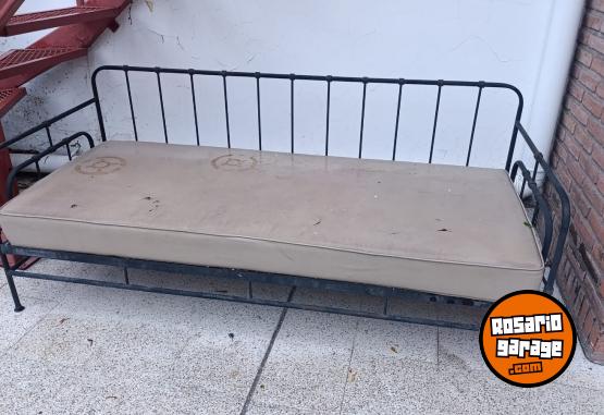 Hogar - Camastro de hierro - En Venta