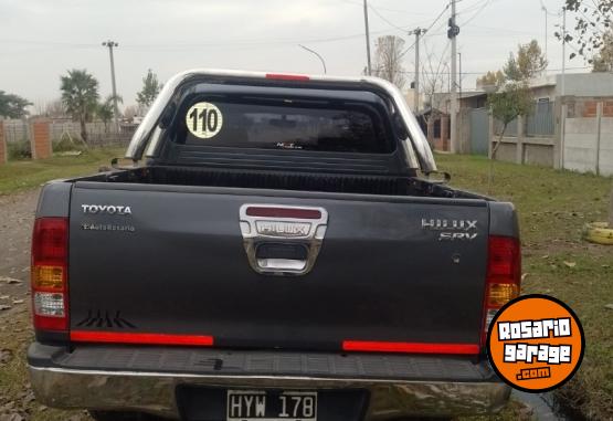 Camionetas - Toyota Hilux srv 4x2 3.0 2009 Diesel 175000Km - En Venta