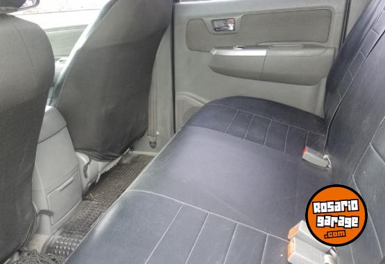 Camionetas - Toyota Hilux srv 4x2 3.0 2009 Diesel 175000Km - En Venta