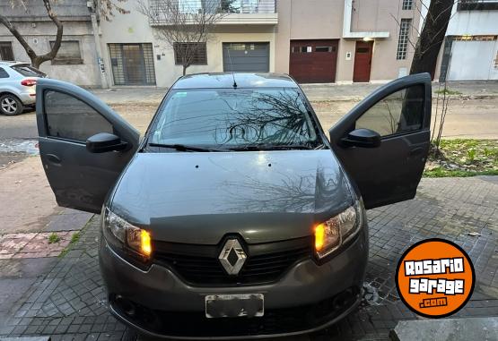 Autos - Renault Sandero Expression 2015 Nafta 68000Km - En Venta