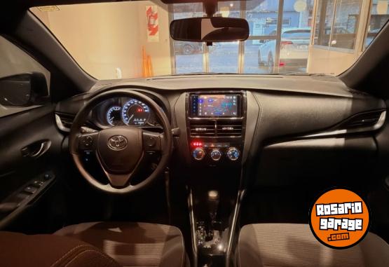 Autos - Toyota YARIS XS 2025 Nafta 22000Km - En Venta