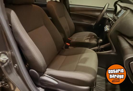Autos - Toyota YARIS XS 2025 Nafta 22000Km - En Venta