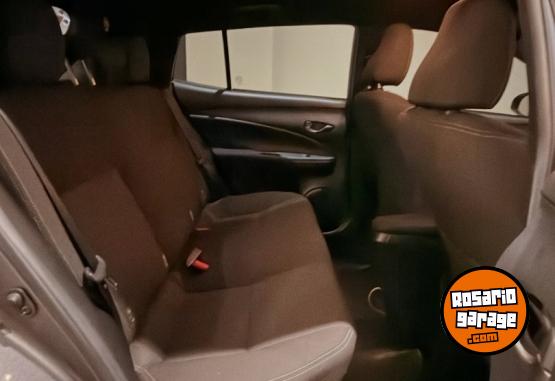 Autos - Toyota YARIS XS 2025 Nafta 22000Km - En Venta