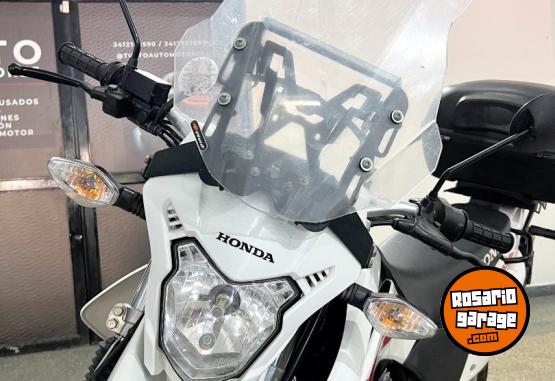 Motos - Honda Tornado 250 2023 Nafta 9050Km - En Venta