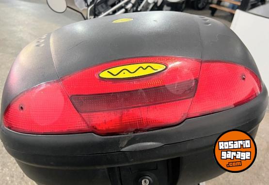 Motos - Honda Tornado 250 2023 Nafta 9050Km - En Venta