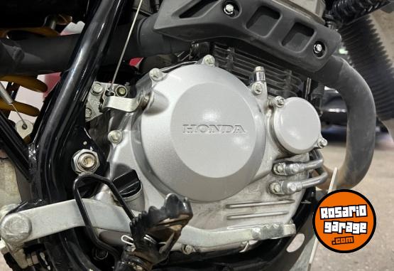 Motos - Honda Tornado 250 2023 Nafta 9050Km - En Venta
